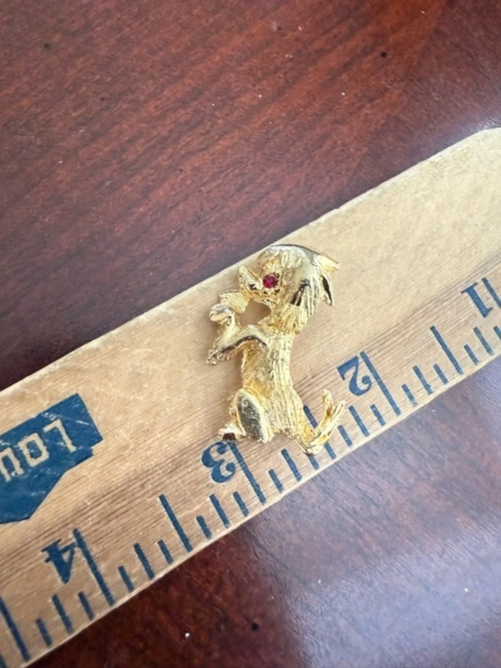 Vintage Gold Tone Brooch